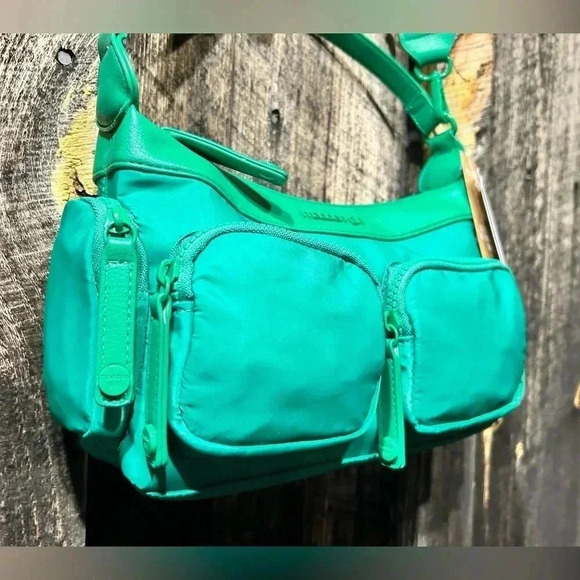 Brand New Madden Girl Green Marissa Crossbody with Accessory Pouch NWTS - Picture 7 of 9